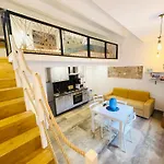 Dali Art Apartment