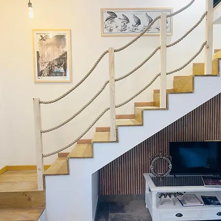 Dali Art Apartment *