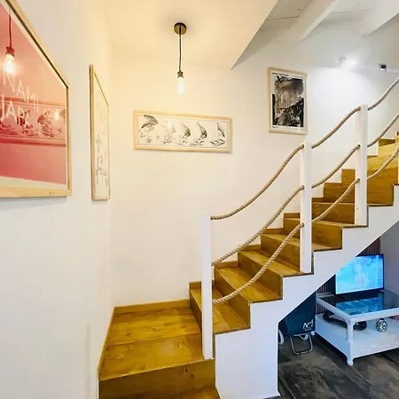 Dali Art Apartment
