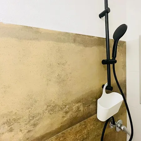 Apartment Dali Art