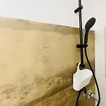 Lägenhet Dali Art